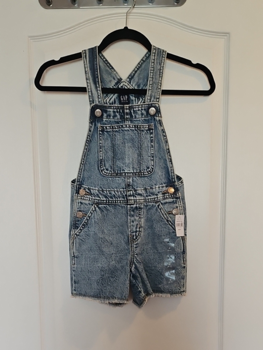 GAP Kids Light Wash Denim Short Overalls Size S (6-7yo)